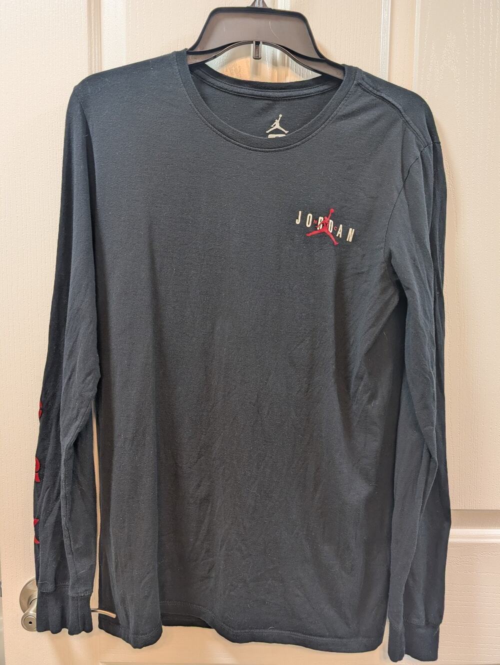 Jordan Men's Black Long Sleeve T-Shirt Size S Small Jumpman Logo NYC 23 Graphic